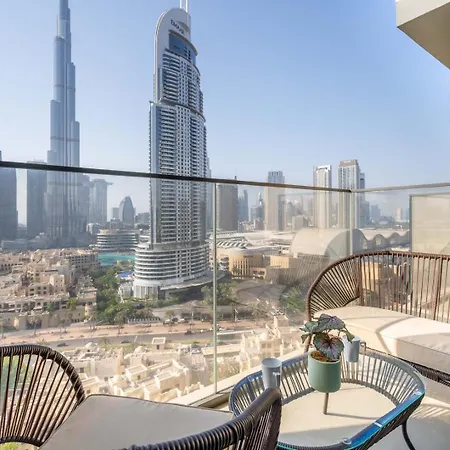 Guestready - Modern Elegance W Burj Khalifa View Apartment Dubai Exterior photo